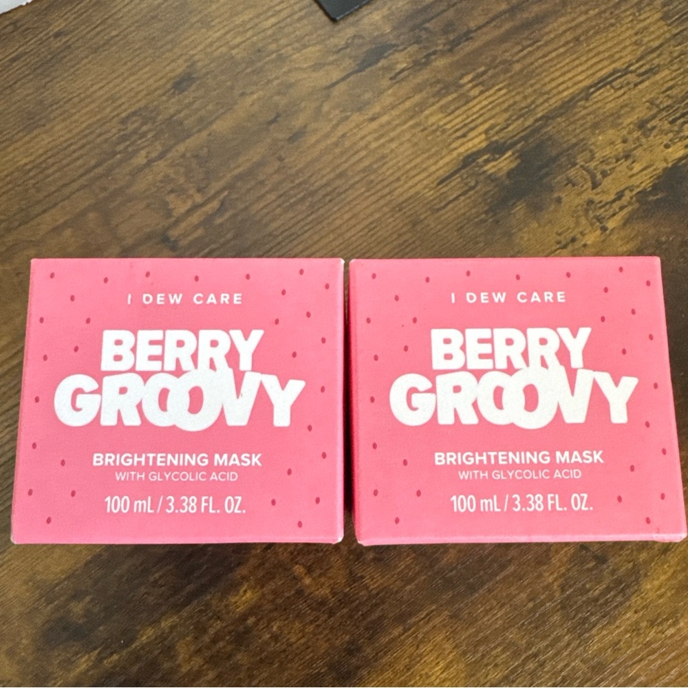 2 Pack I Dew Care Berry Groovy Brightening Mask with Glycolic Acid 3.38oz NEW